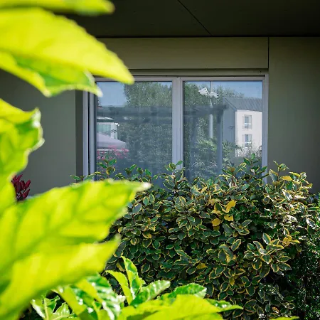 Libera Colombelles מלון 3*