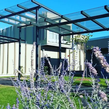 Libera Colombelles מלון 3*