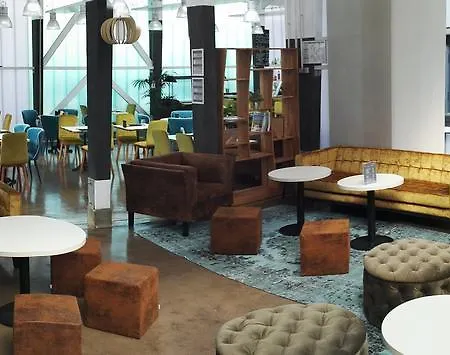 Libera Colombelles מלון 3*